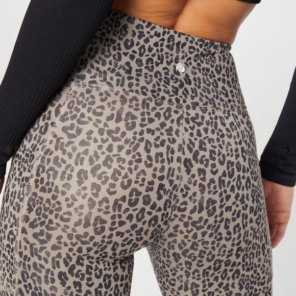 Bally Animal Print Leggings with Side Pockets - Picture 13 of 14